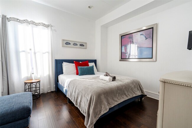 Photo - 1205 Summer St Unit B