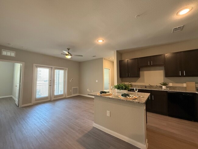 Photo - 3144 Gorge Way