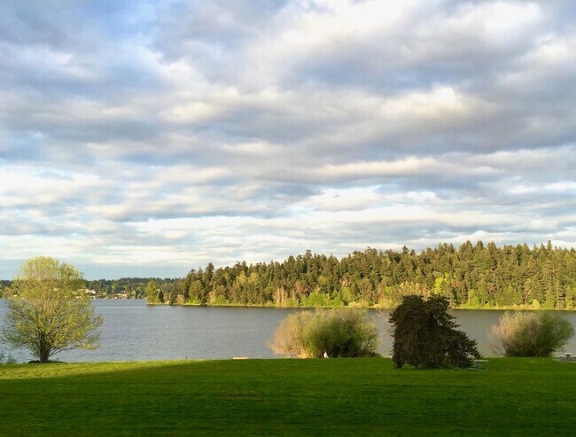 Photo - 4915 Lake Washington Blvd S Unidad A