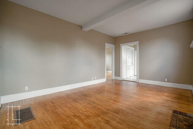 Photo - 2487-2491-2491 Summit St Unit 2489 Summit St. Apt. A