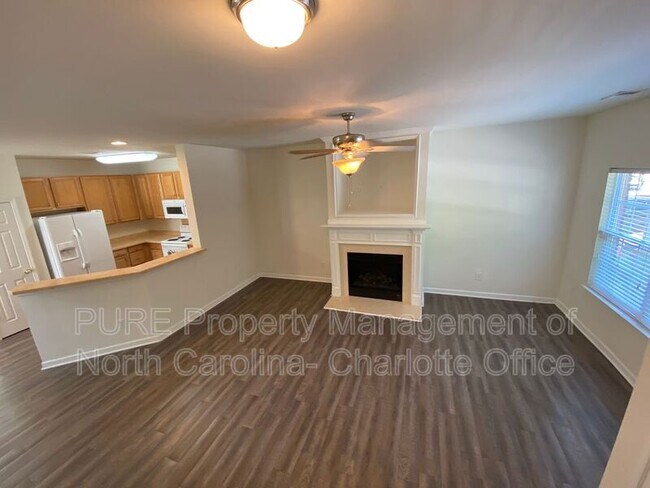 Building Photo - 8622 Twined Creek Ln
