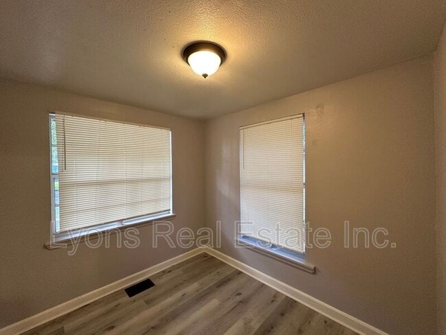Photo - 2115 Crawford St Unidad #A