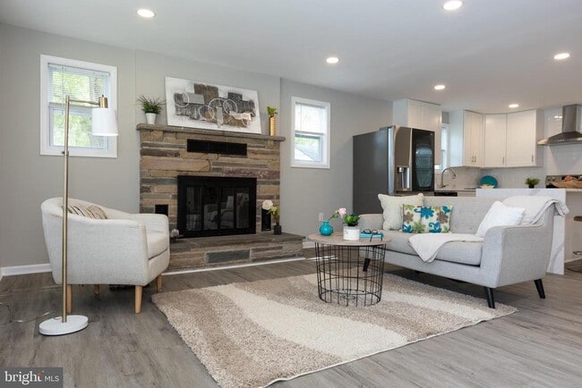 Photo - 9520 48th Ave