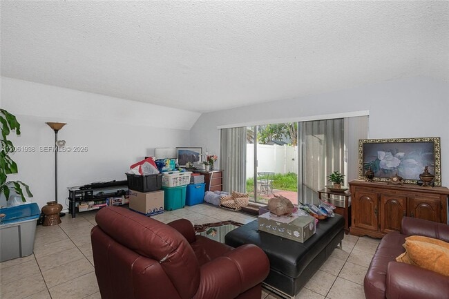 Photo - 6768 SW 39th Ct
