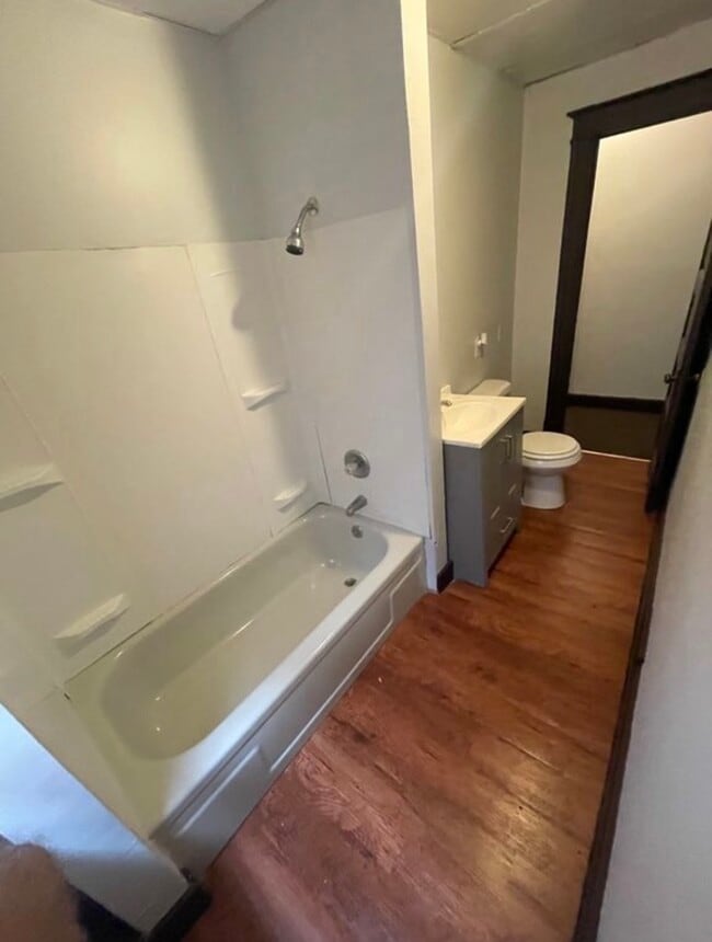 Photo - 228 W Delavan Ave Unit Lower