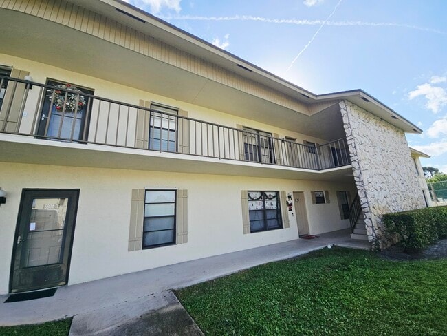 Photo - 5894 Longbow Ln Unit 1