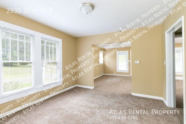 Photo - 2930 20th St N