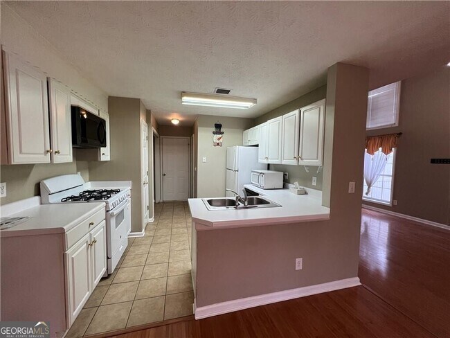 Photo - 1397 Parkside Club Dr NW