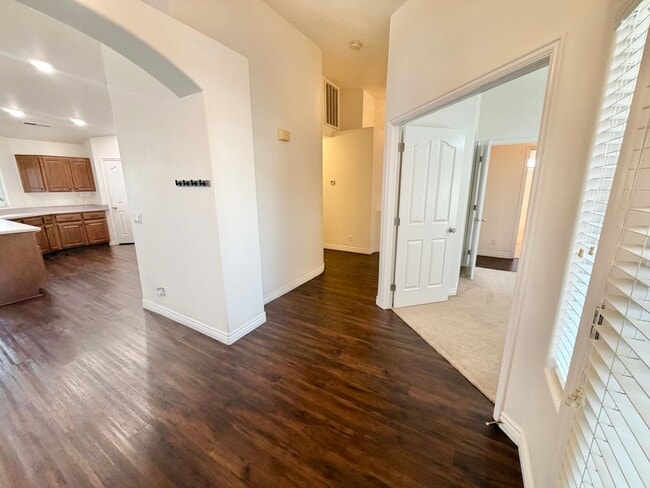 Photo - 143 187 N Westridge Dr