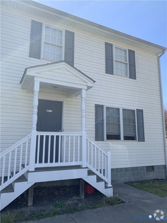 Building Photo - 627 Della St Rental