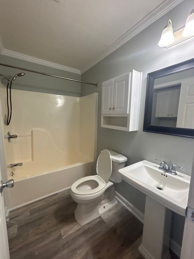 Photo - 1082 Hampton Rd
