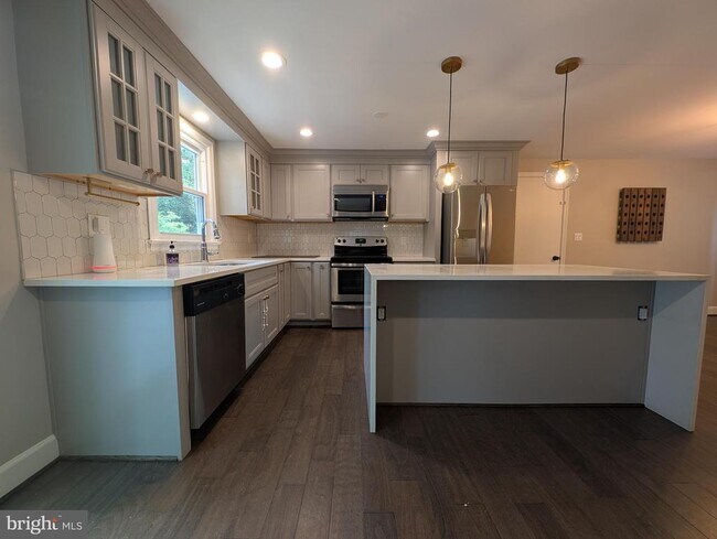 Photo - 11 Starlight Ct