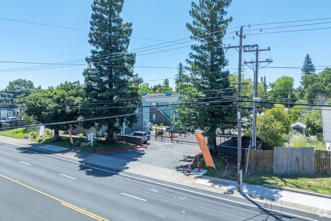 Photo - Village Pointe Apartments