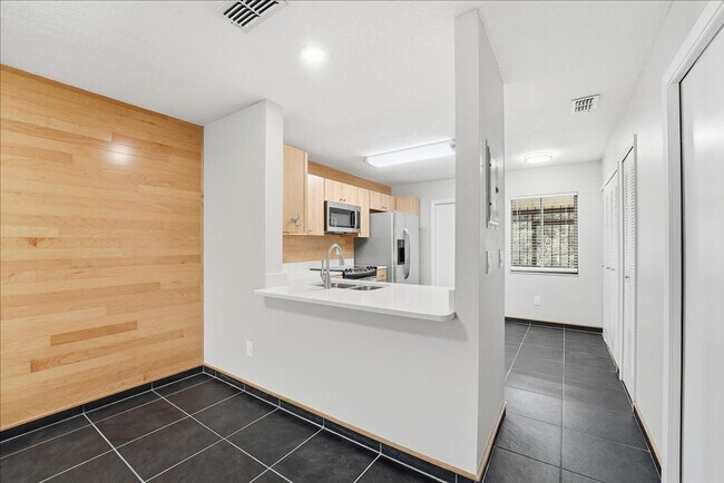 Photo - 295 Sandlewood Trail