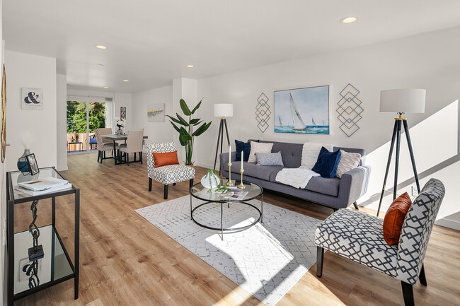 Photo - 5707 Townhouses