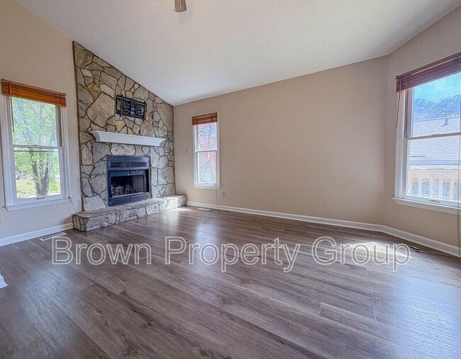 Photo - 565 Andover Rd