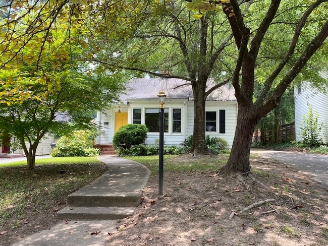 Photo - 2123 Sprunt Ave