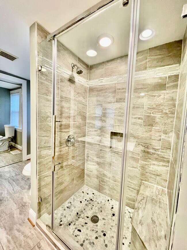 Photo - 1402 Trinidad Ave NE