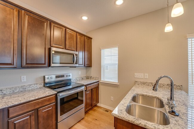 Photo - Stunning 3 Bedroom 2 Bathroom townhome in Fort Collins!