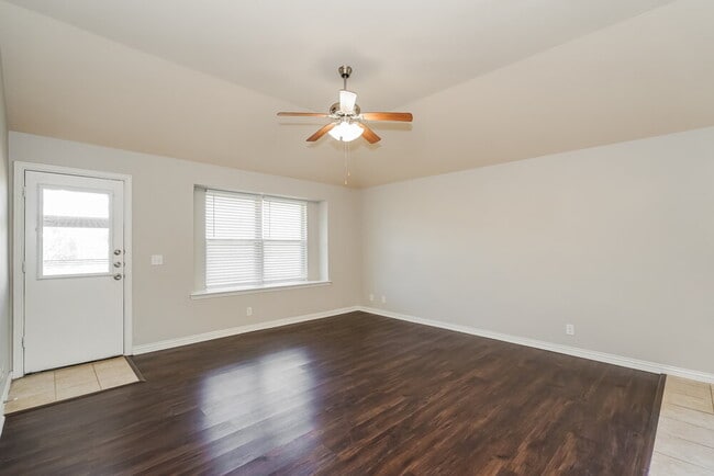 Photo - 4933 Lemon Grove Dr