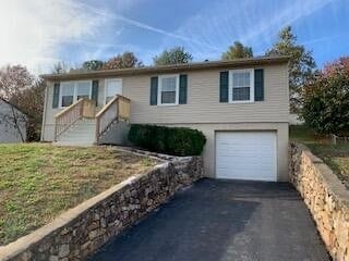 Building Photo - 5467 Winterset Dr Rental