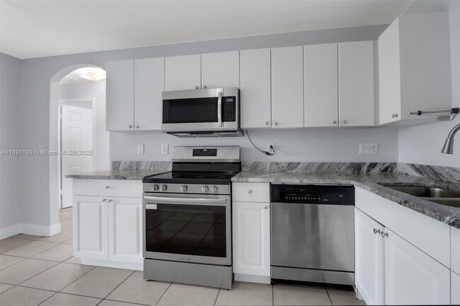 Photo - 2401 Xelda Ave N Apartamento Unidad 2401