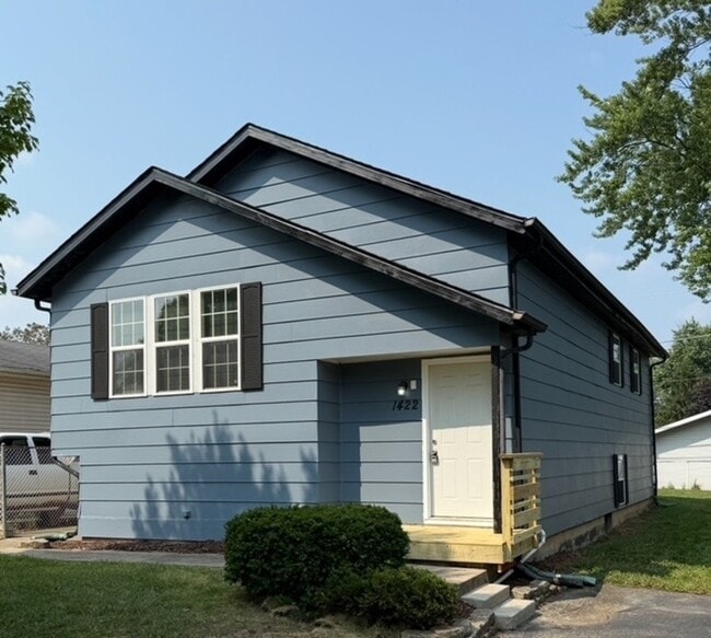 Building Photo - 1422 N Channel Dr Rental