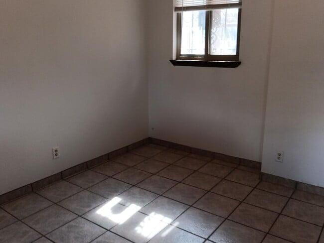 Photo - 2313 Raymac Rd SW