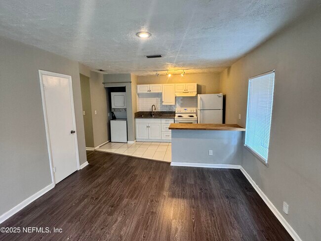 Photo - 1153 Walnut St Apartamento Unidad 1