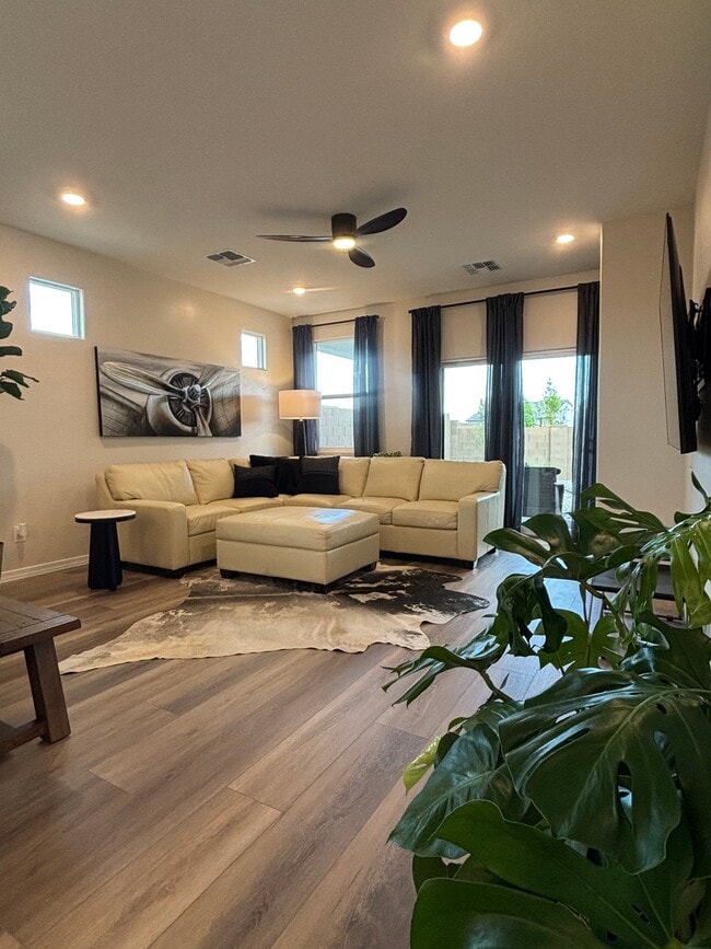 Photo - 1204 Tranquil Ln