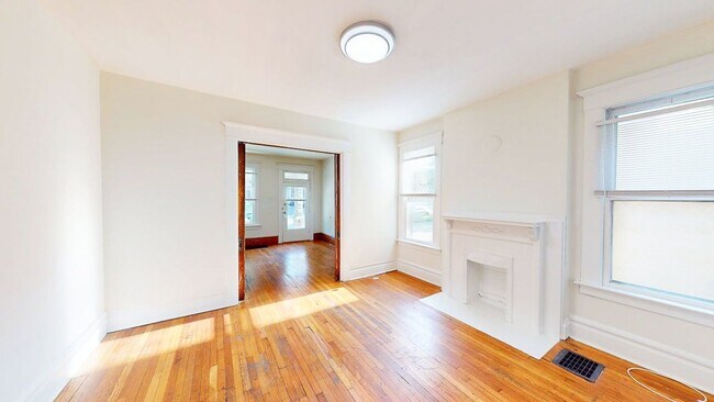 Photo - 183 E 13th Ave