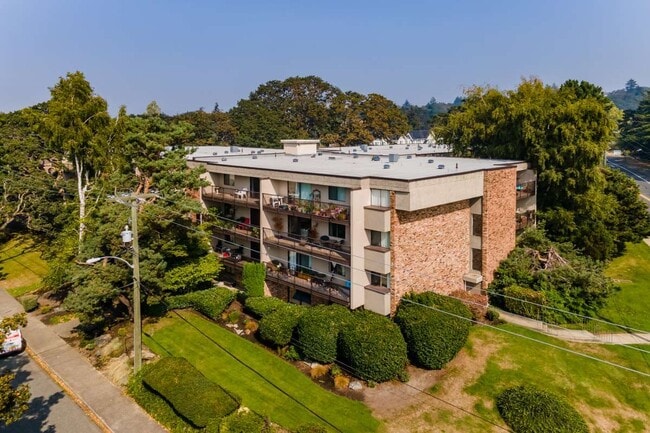 Fair Oaks Apartments