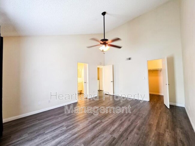 Photo - 2135 E Valley Pkwy Unit #75