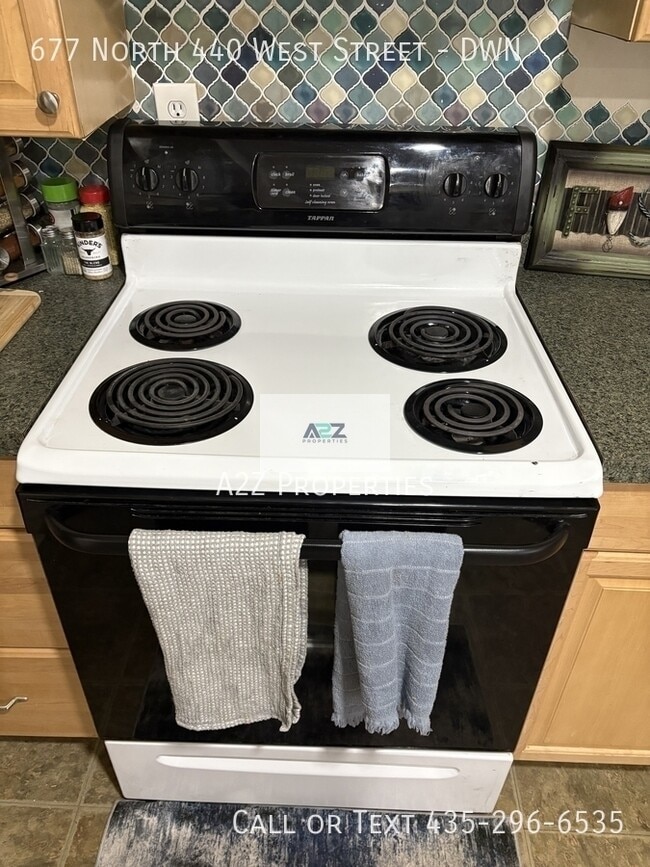 Photo - 677 N 440 W St