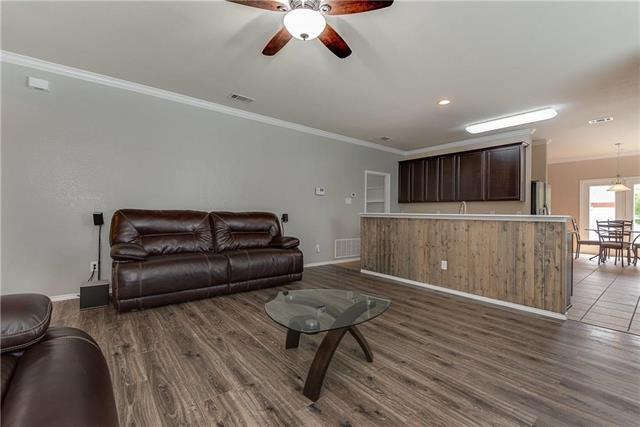 Photo - 940 Appalachian Ln