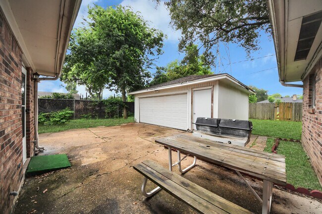 Photo - 9126 Willow Meadow Dr