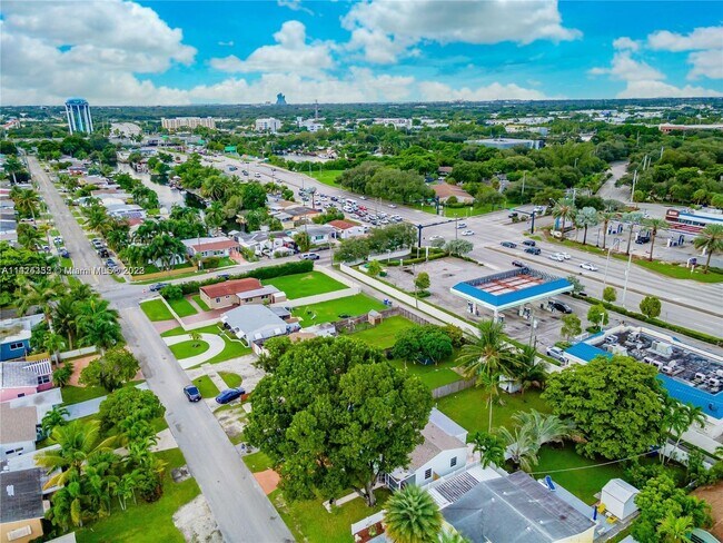 Photo - 2531 Sherman St