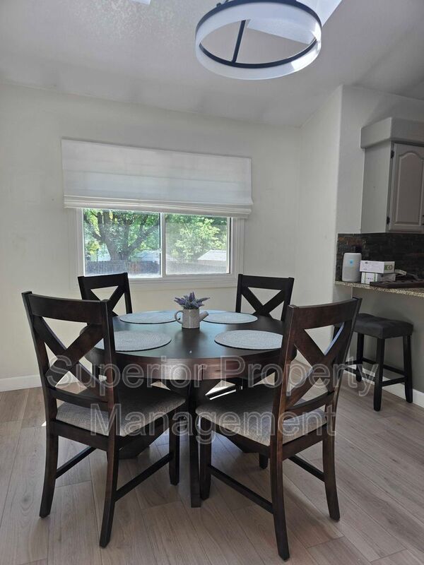 4126 Stoneridge Ct