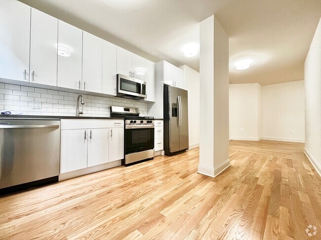 Building Photo - 640 Fort Washington Ave Rental