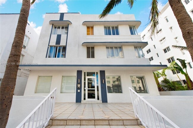 Photo - 3710 Collins Ave Unit N-305