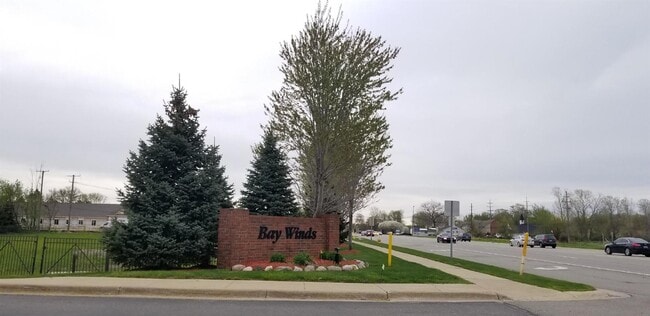 Photo - 2 Bedroom, 1.5 Bath Townhouse w/ Garage & Huge Master Bedroom. Full Sized Washer & Dryer In Unit. Unit Bld #1  #5