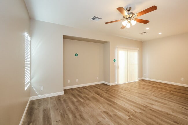 Photo - 1022 Shades End Ave