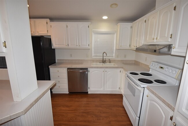 Photo - 10007 Elderberry Park Ln