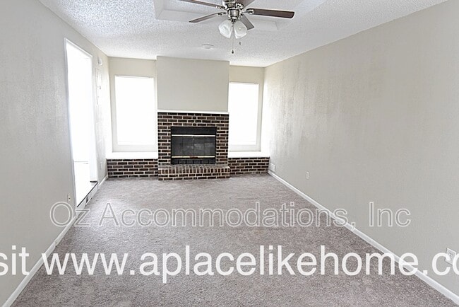 Photo - 4934 Appleton Ave