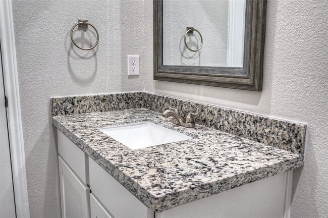 Photo - 11779 White Cedar St