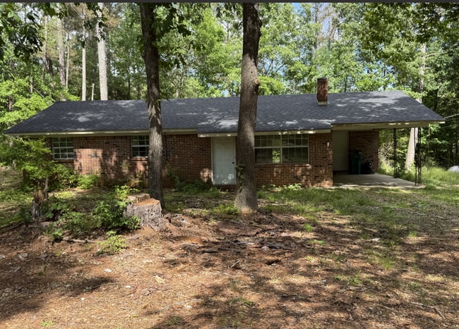 Building Photo - 1379 State Park Rd