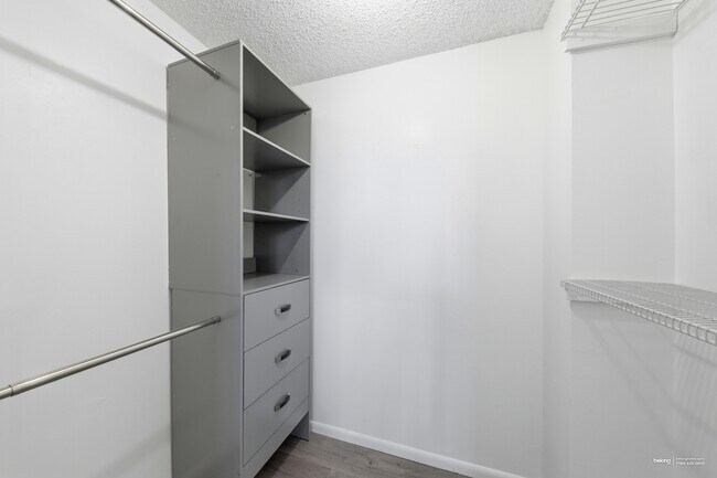 Photo - 121 Royal Pk Dr Unit 3A