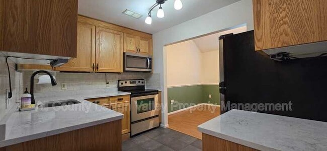 Photo - 5634 Grace Ave