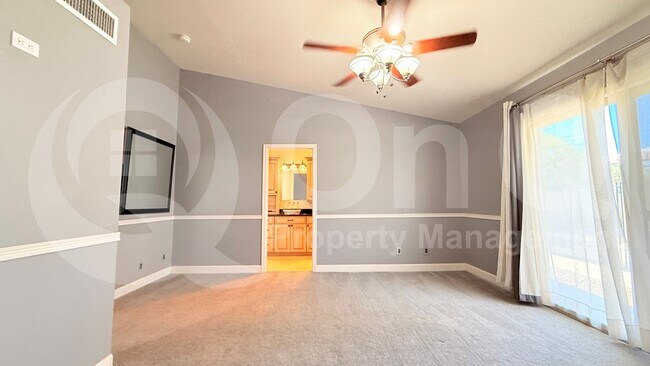 Photo - 5508 E Kings Ave