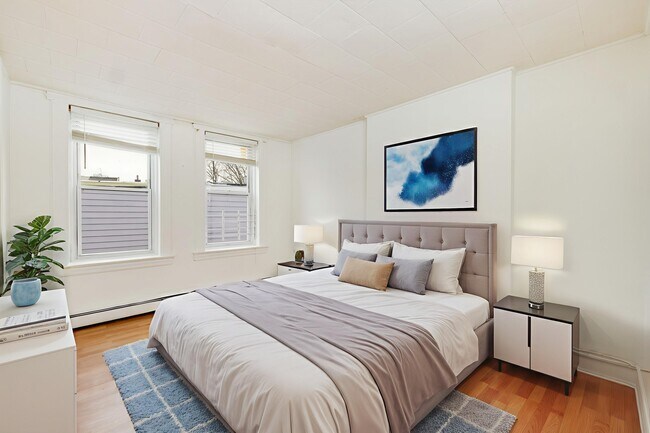 Photo - 572 West Side Ave Unit 2